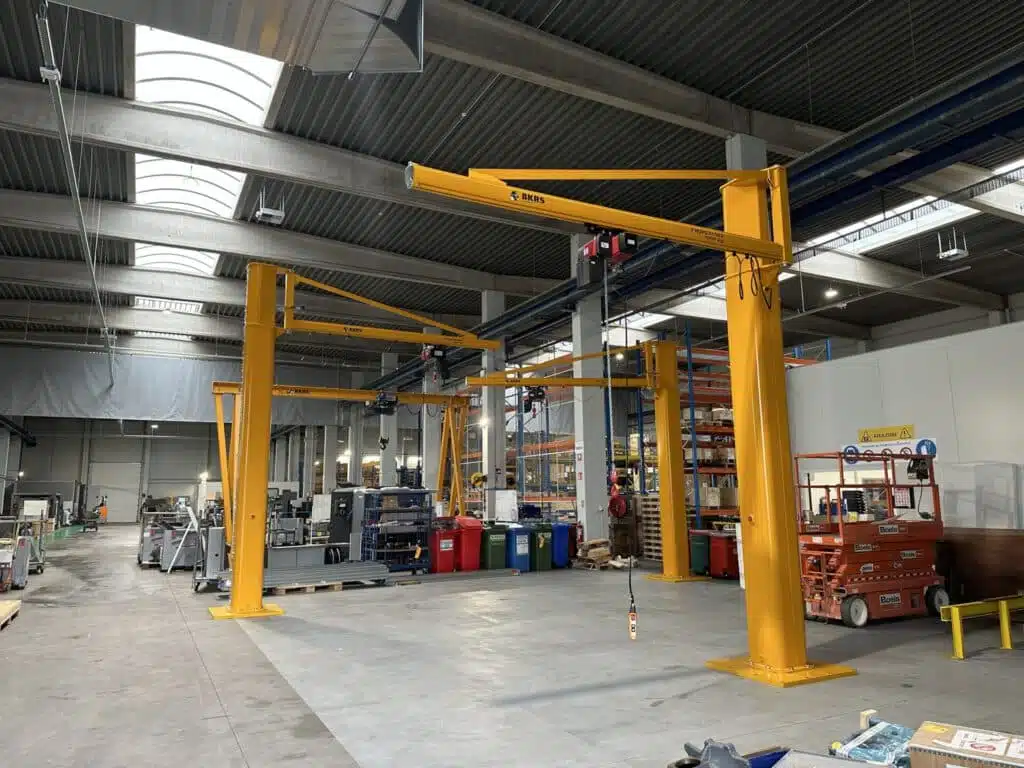 Kolomzwenkkranen van BKRS Crane Systems